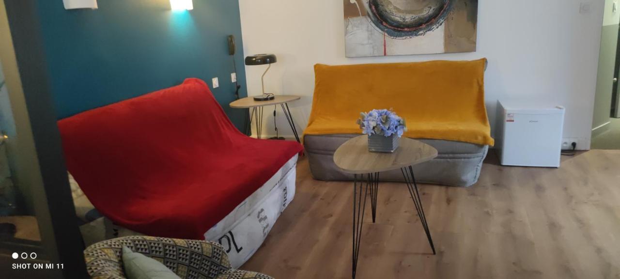 Hotel Le Petit Billot Vitre  Bagian luar foto
