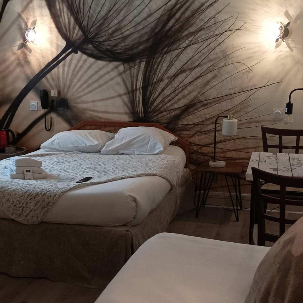 Hotel Le Petit Billot Vitre  Bagian luar foto