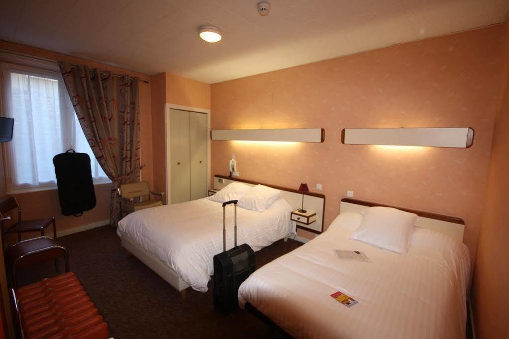 Hotel Le Petit Billot Vitre  Bagian luar foto